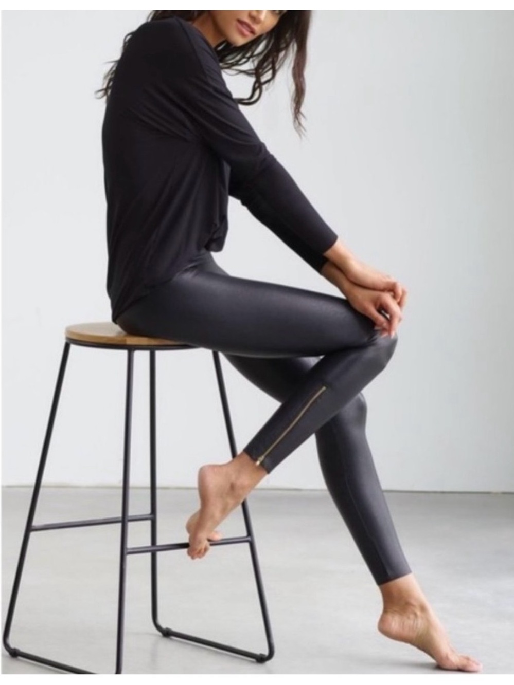 Commando Black Faux-Leather Ankle Zip Leggings